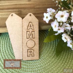 TAG EM MDF AMOR - PEQUENA (10 X 4CM)