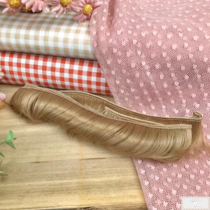 Cabelo Sintético LISO CURTINHO - LOIRO ACIZENTADO (#11)