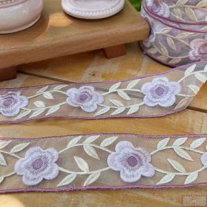 RN541 - Renda de Tule BORDADA Floral Lilás (L: 5CM) - 1MT